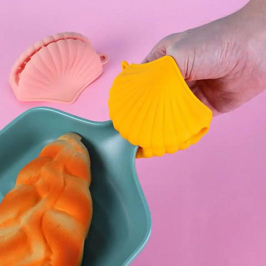 1 Pair Sea Shell Pot Gripper,  Kitchen Pinch Grip, Durable Silicon Glove Clip, High Resistant Soup Pot Grip Cover, Anti Slip Silicone Oven Mitts, Anti-Slip Pot Hot Handle Holders Yahan Sab Behtar Hai!